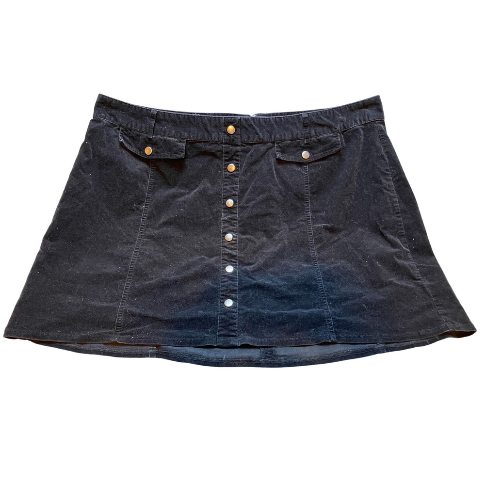 Torrid Skirts Womens‎ 26 Black Corduroy Skirt A-Line Mini Grunge Edgy Punk
